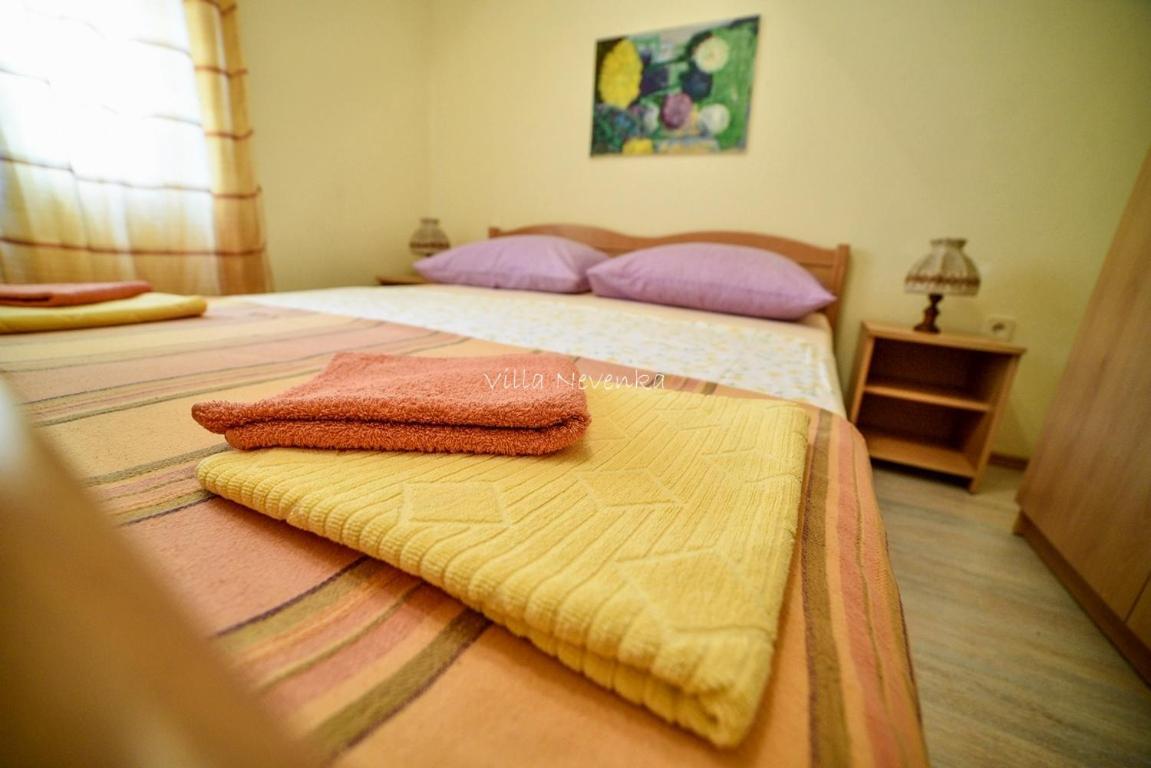 Apartments Villa Nevenka Rogoznica  Esterno foto