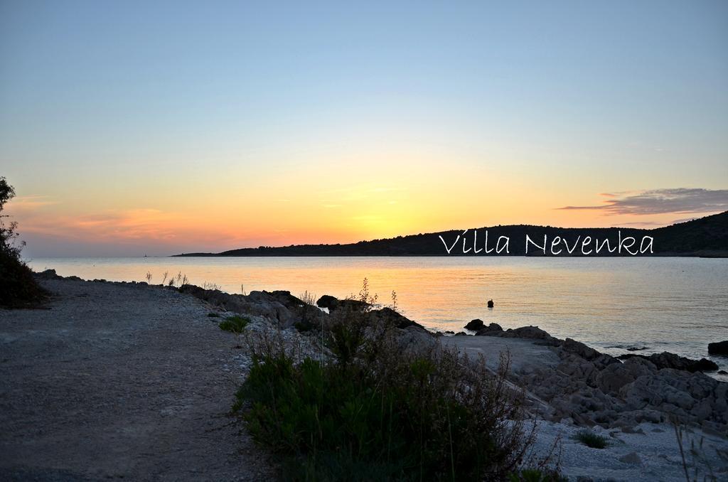 Apartments Villa Nevenka Rogoznica  Esterno foto