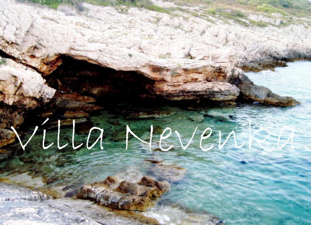 Apartments Villa Nevenka Rogoznica  Esterno foto