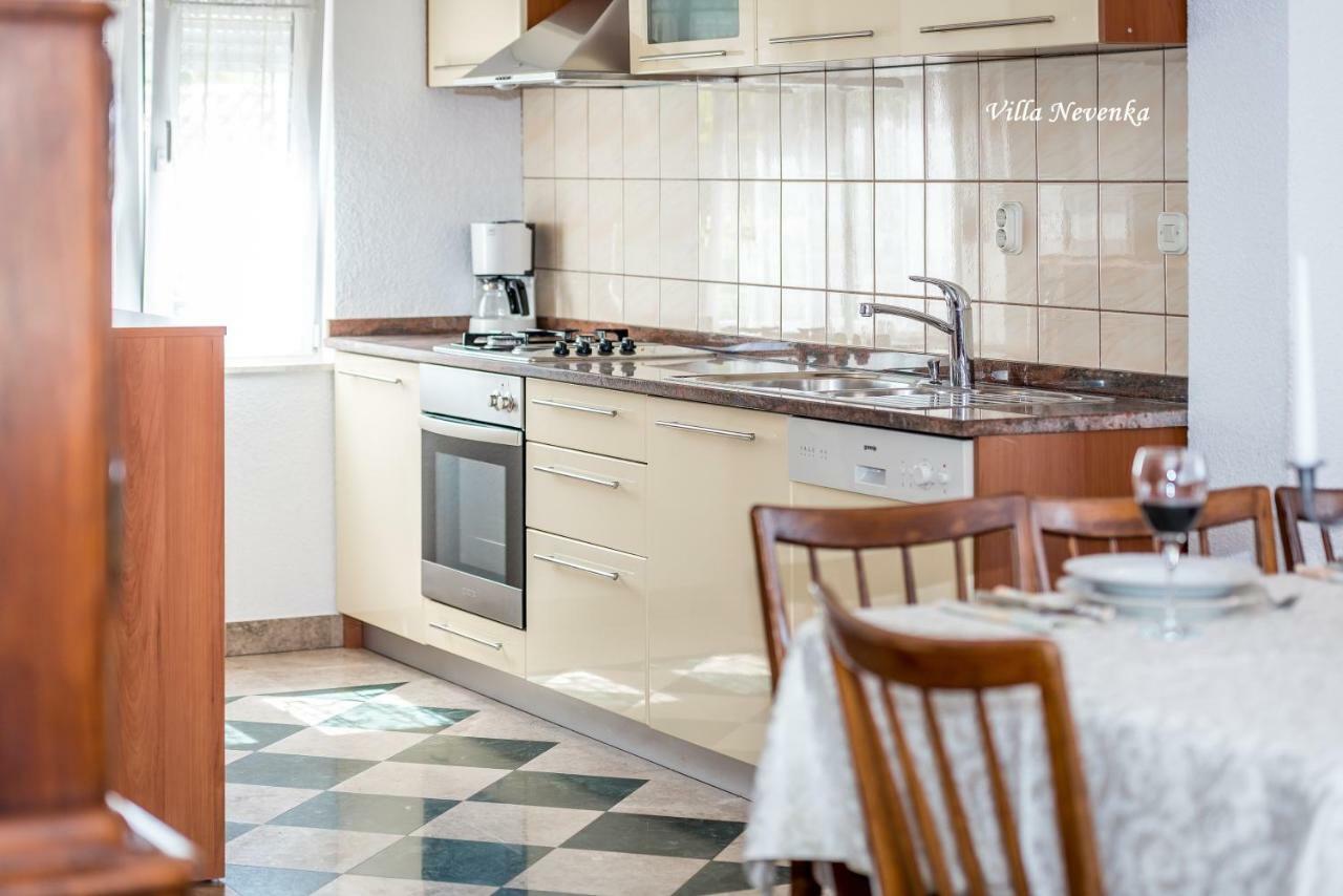 Apartments Villa Nevenka Rogoznica  Esterno foto