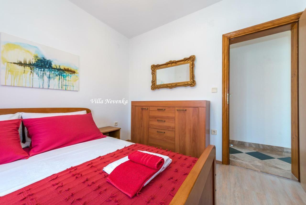 Apartments Villa Nevenka Rogoznica  Esterno foto