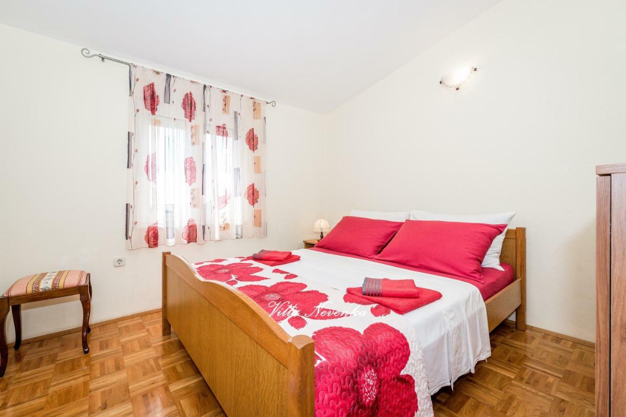 Apartments Villa Nevenka Rogoznica  Esterno foto