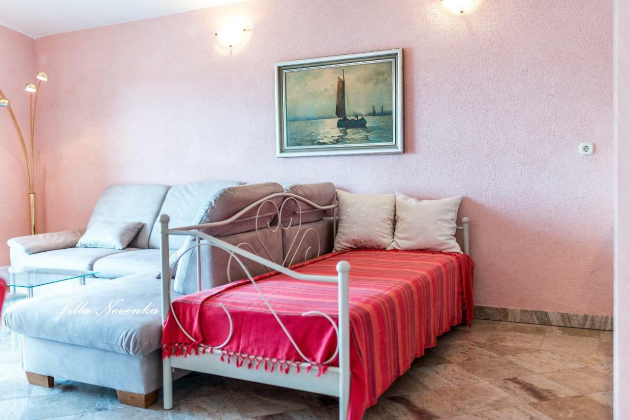 Apartments Villa Nevenka Rogoznica  Esterno foto