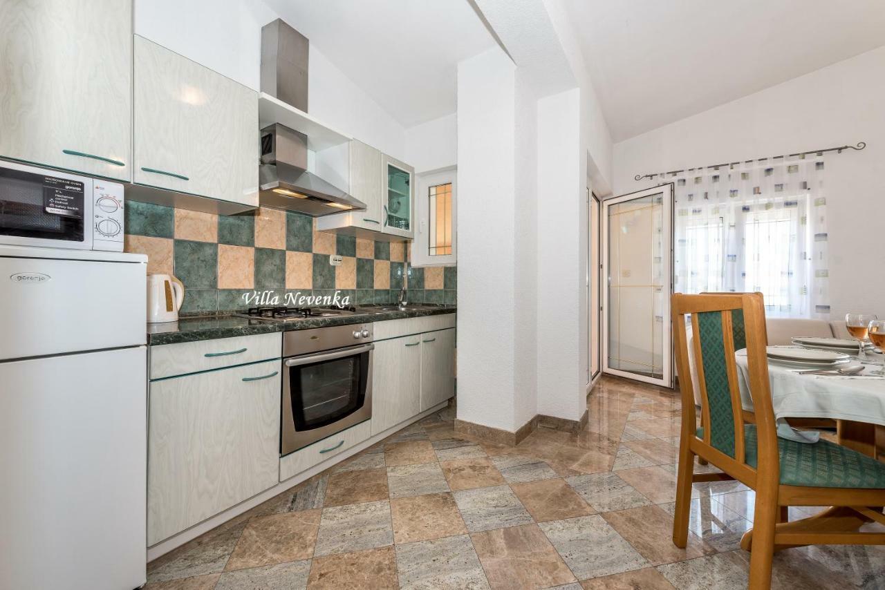 Apartments Villa Nevenka Rogoznica  Esterno foto