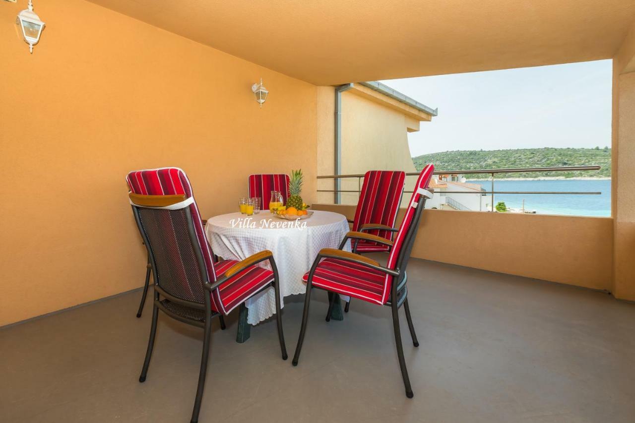Apartments Villa Nevenka Rogoznica  Esterno foto