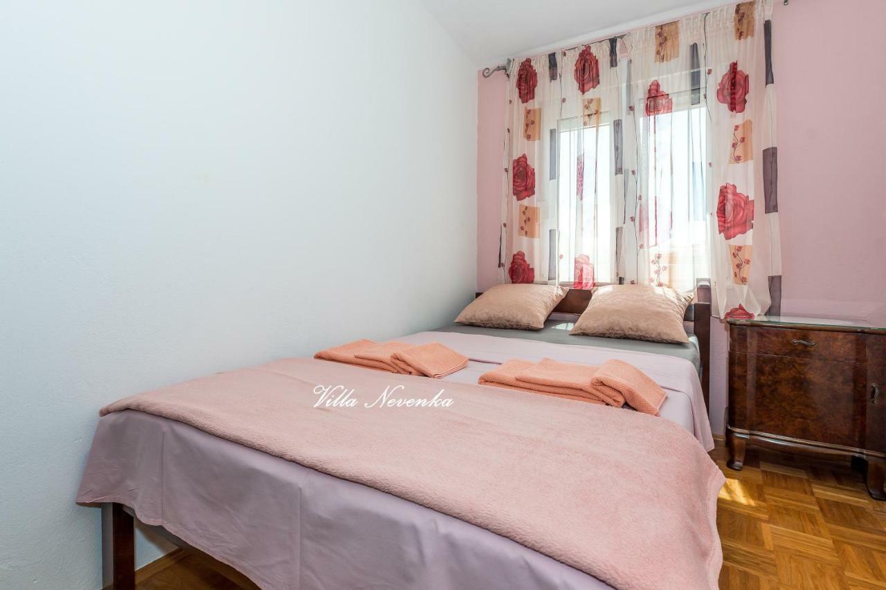 Apartments Villa Nevenka Rogoznica  Esterno foto